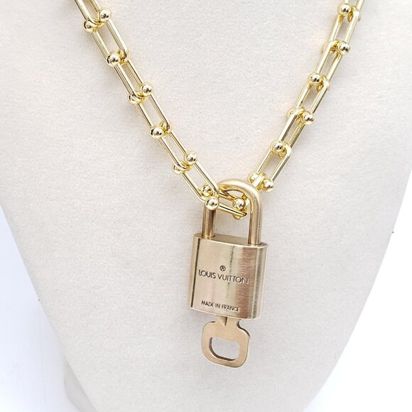 Authentic Louis Vuitton Gold Padlock with Unbranded Gold plated Chain - Picture 4 of 8